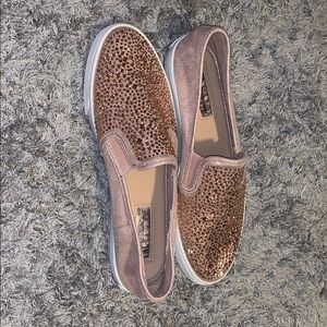 Women’s shoes